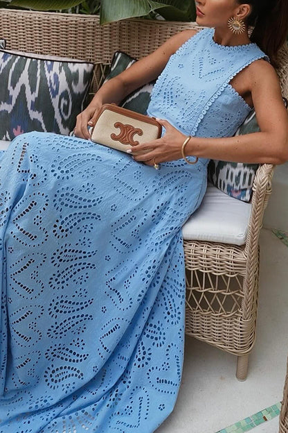 Two-Piece Set with Embroidery and High-Waisted Long Skirt