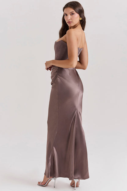 Lina – Elegant Maxi Dress